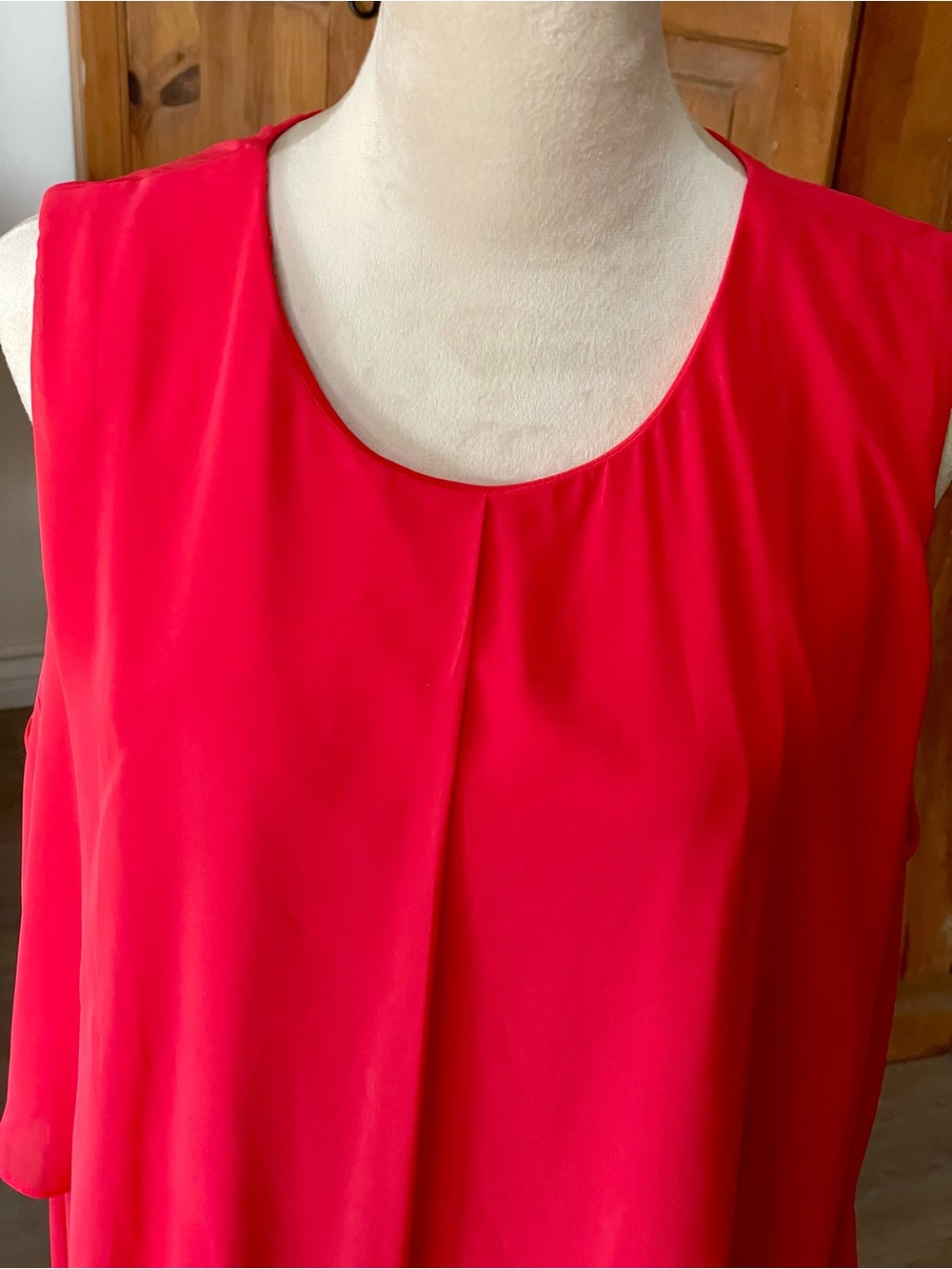Vibrant Red Sleeveless Cascade Midi Dress - Picture 3 of 5
